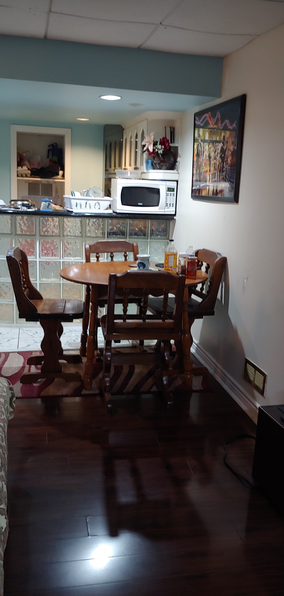 Girl Only Room Available Near Sheridan College Brampton - photo 5