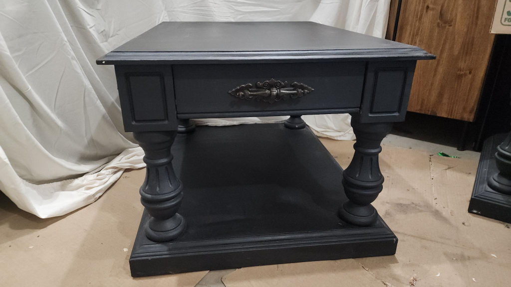 2 heavy Black End Table