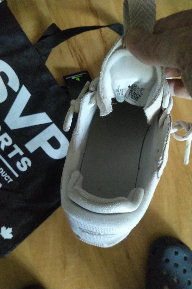 brand new!! Nike Air Force 1 Sculpt Cream Sneakers - Size 7 image indicator(10)