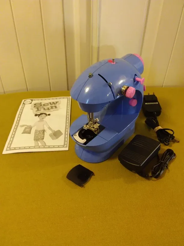 ➡️ Sew Fun Sewing Machine  🪡🧵 image indicator(2)