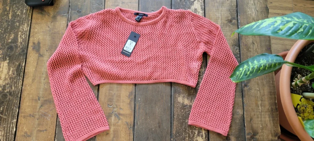 Forever 21 Cropped Knit Sweater - Size M thumbnail