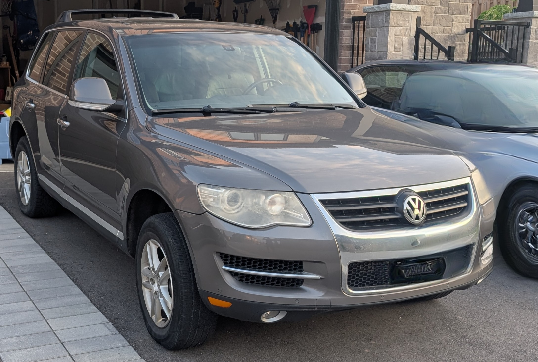 Volkswagen Touareg SUV 2008 - photo 2