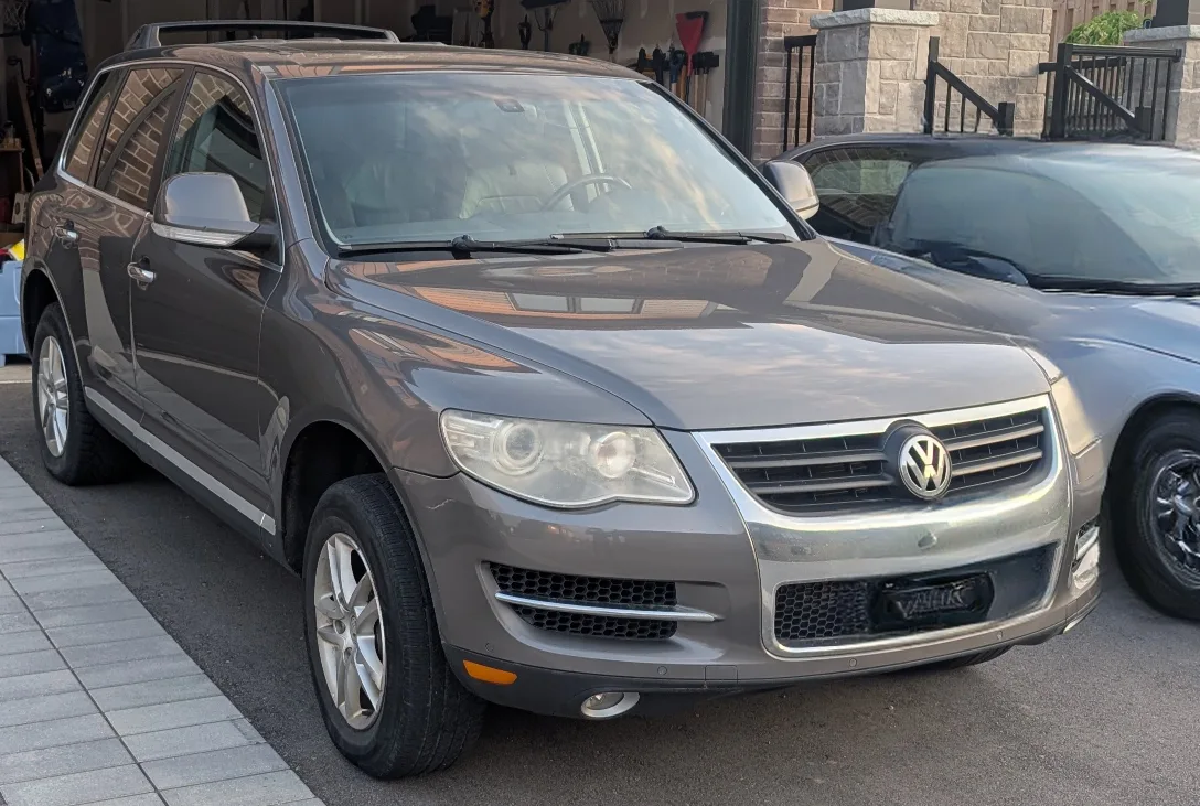 Volkswagen Touareg SUV 2008 image indicator(2)