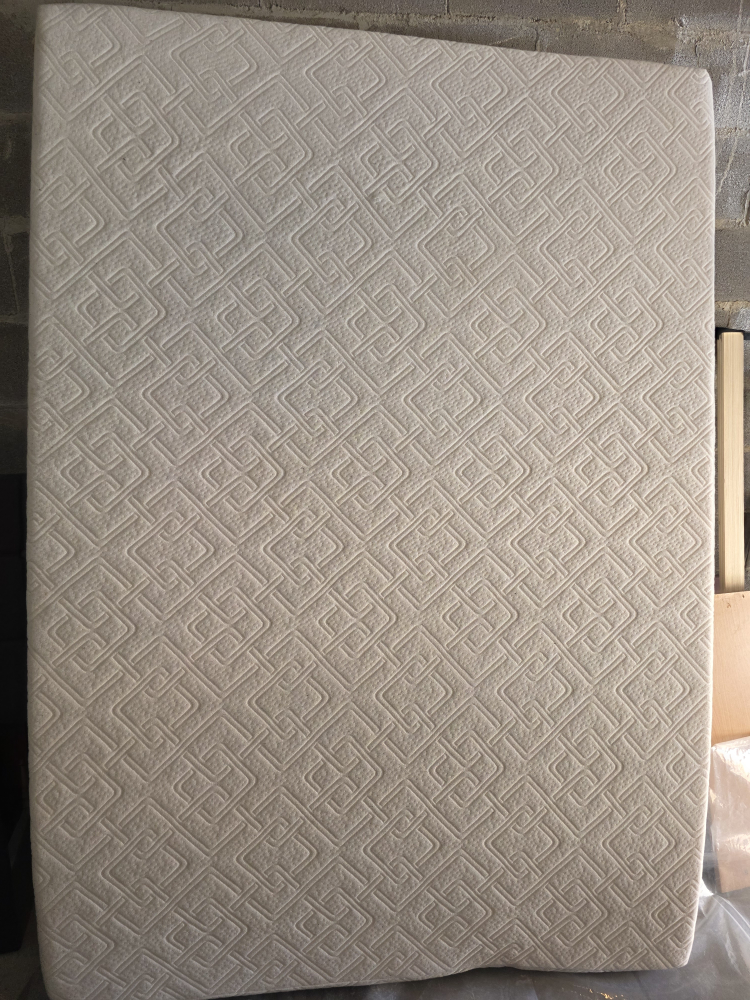 Full size bed and mattress - photo 4
