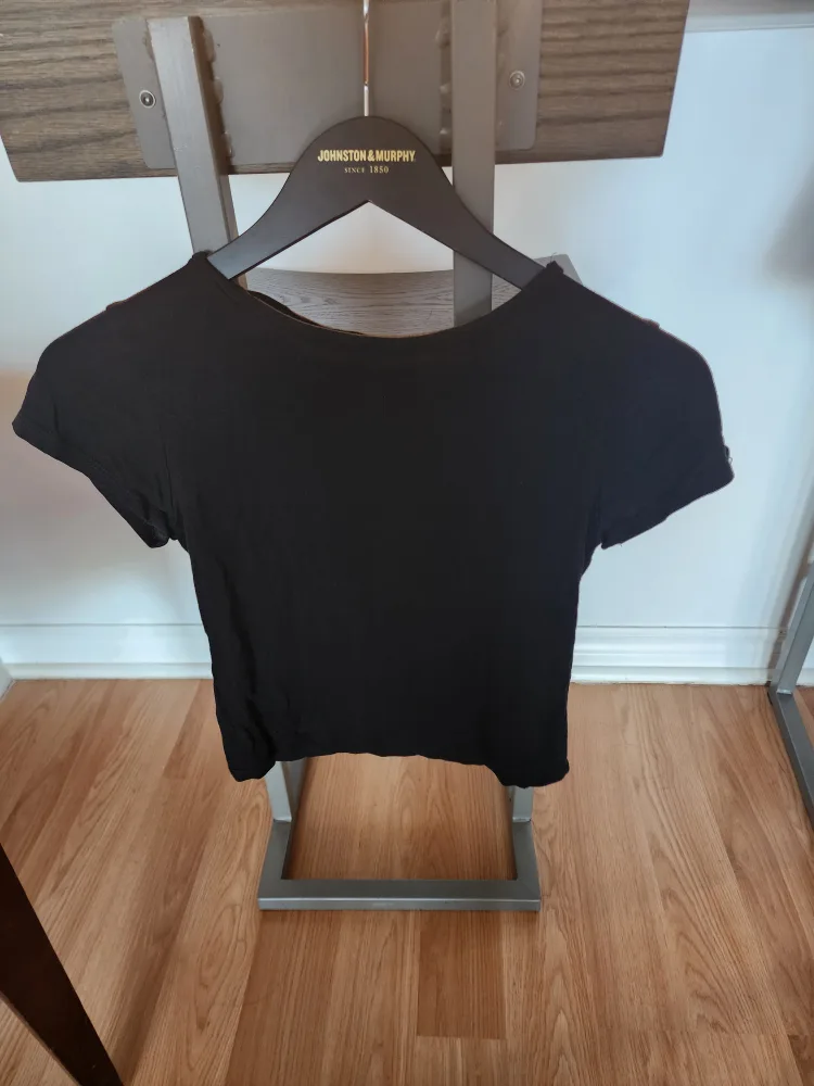 Women's Tops 🇨🇦 image indicator(2)