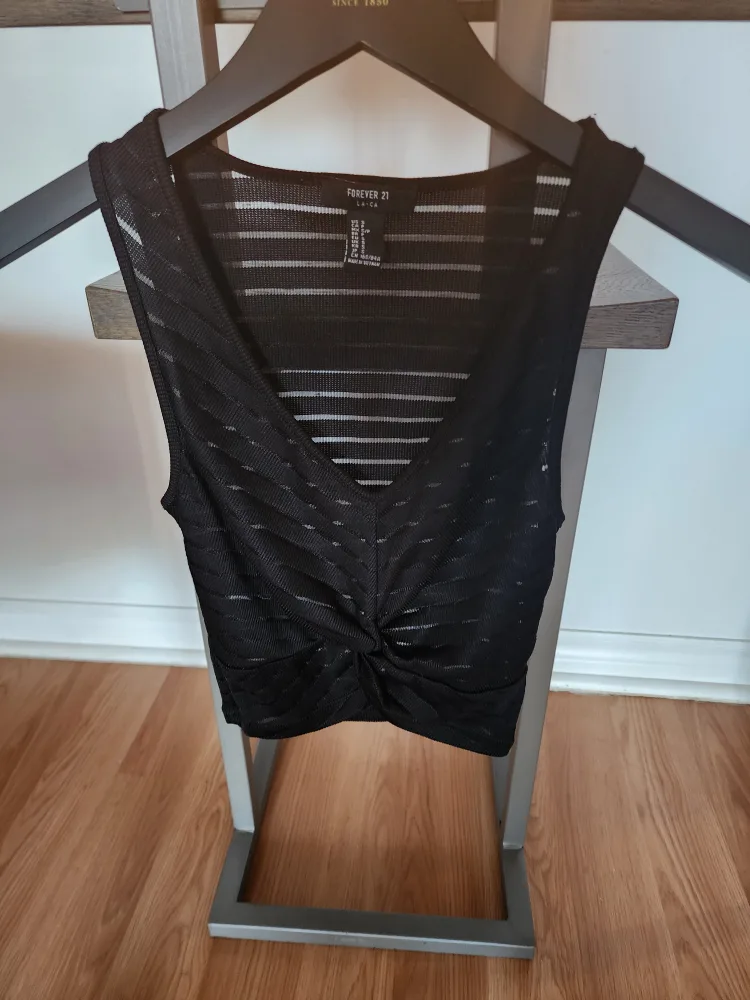 Women's Tops 🇨🇦 image indicator(3)