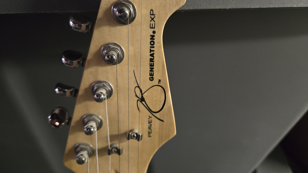 Peavey Generation EXP Electric Guitar - photo 4