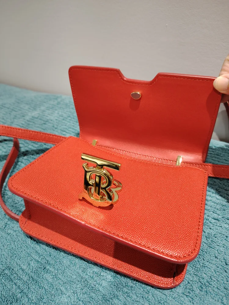 Burberry Red Leather Crossbody Bag image indicator(4)