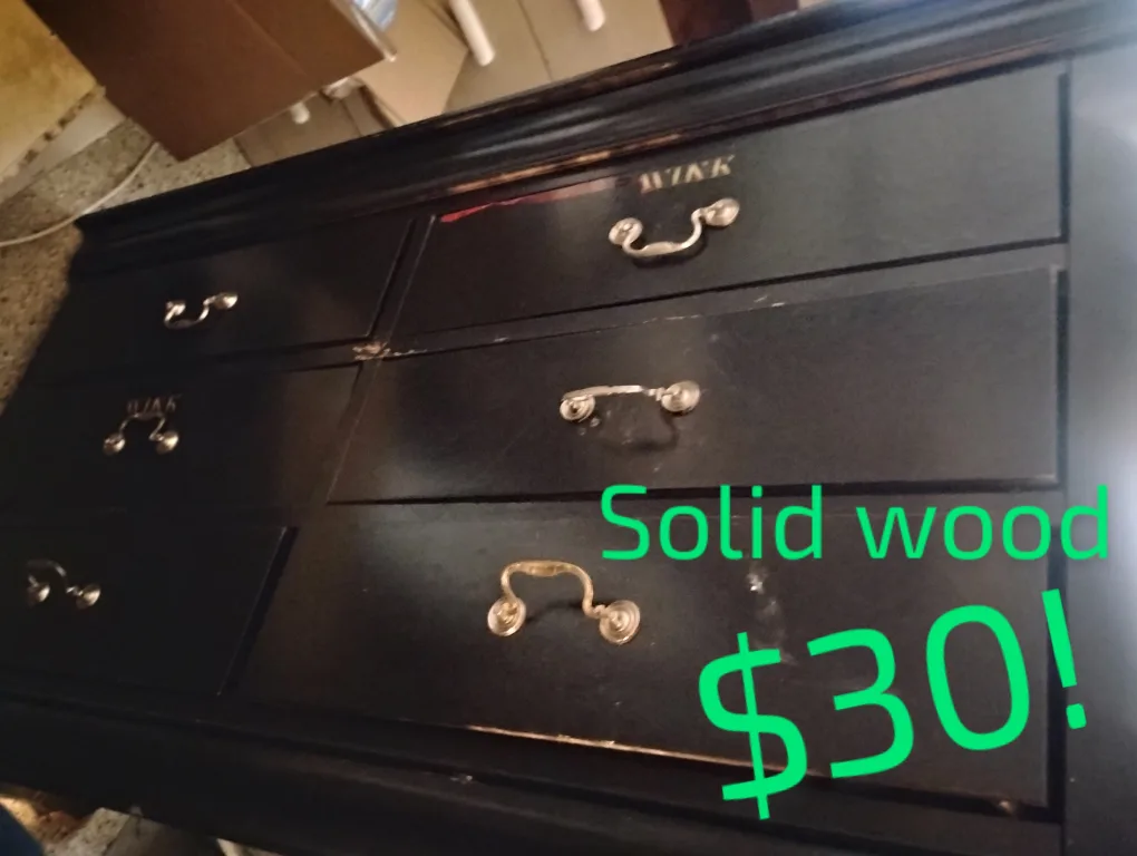 **EVERYTHING $20! MUST GO!** image indicator(2)