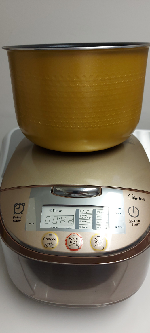 Midea Rice Cooker - Like New! - photo 3