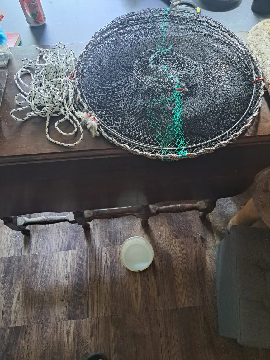 Large fishing net/ trap thumbnail