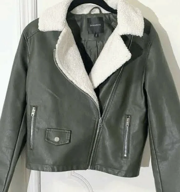 Womens Jackets/Coat SALE image indicator(5)