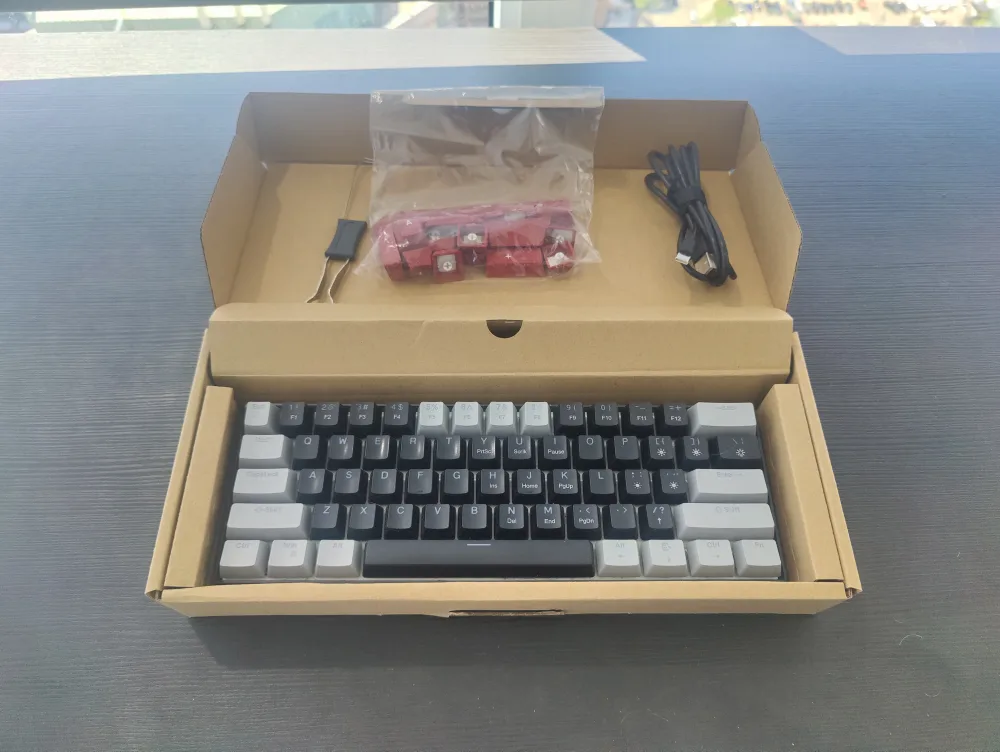 MageGee STAR61 Mechanical Keyboard thumbnail