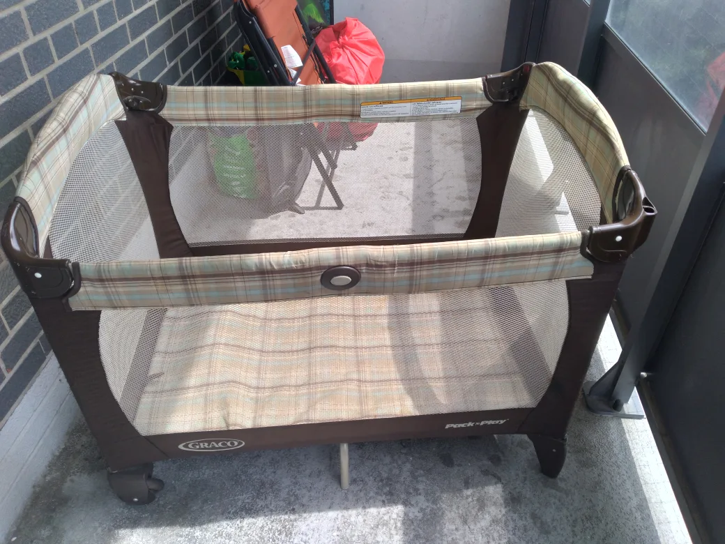 Graco kids Playpen 👶 thumbnail
