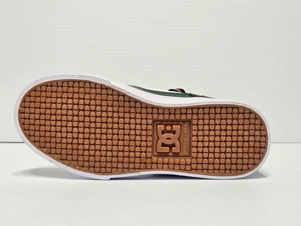 DC Shoes High-Top Sneakers youths size 2 image indicator(6)