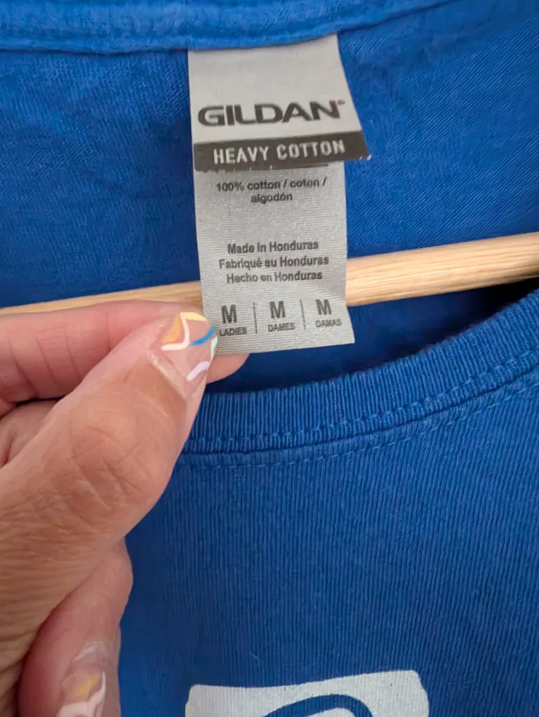 🇨🇦Schitt's Creek Blue T-Shirt - Size M image indicator(2)