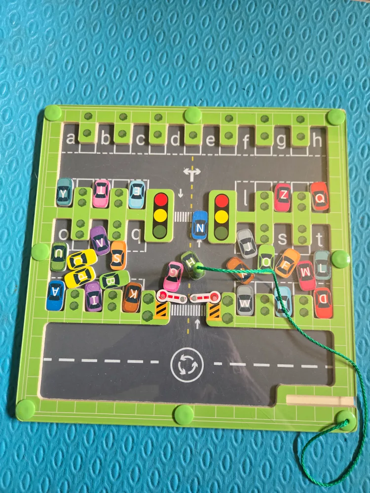 Magnetic Alphabet Car Maze Puzzle image indicator(2)