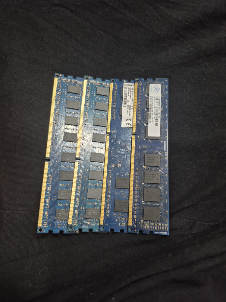 4GB PC3 RAM Sticks - Lenovo & SK Hynix