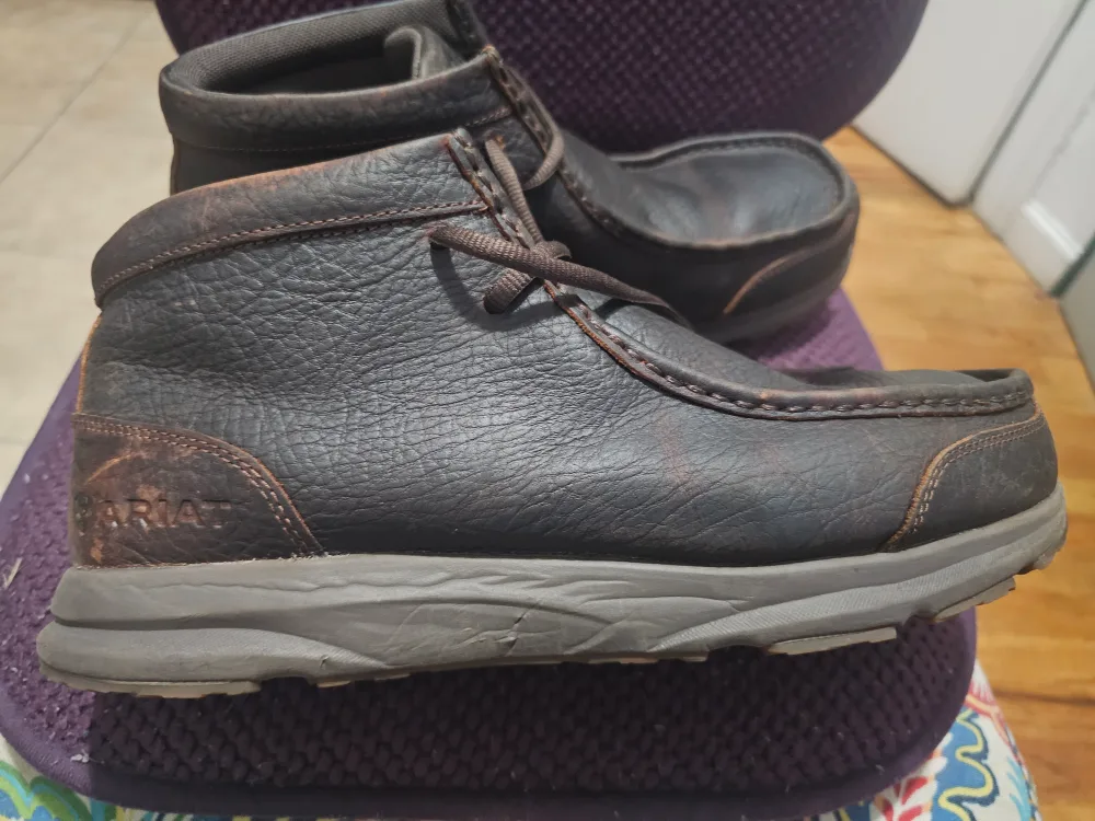 Ariat Leather Upper Shoes US 10.5EE thumbnail