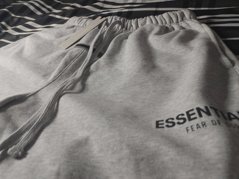 Essentials Fear of God Shorts - Size M - photo 2