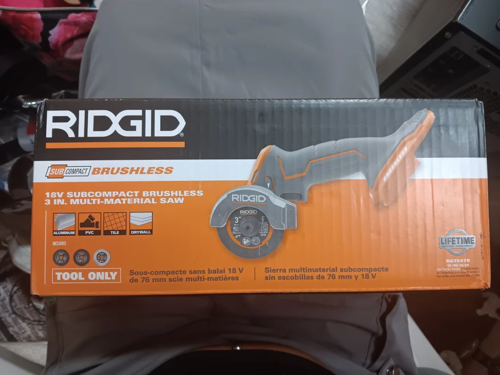 Ridgid 18V SubCompact Brushless 3-Inch Multi-Material Saw