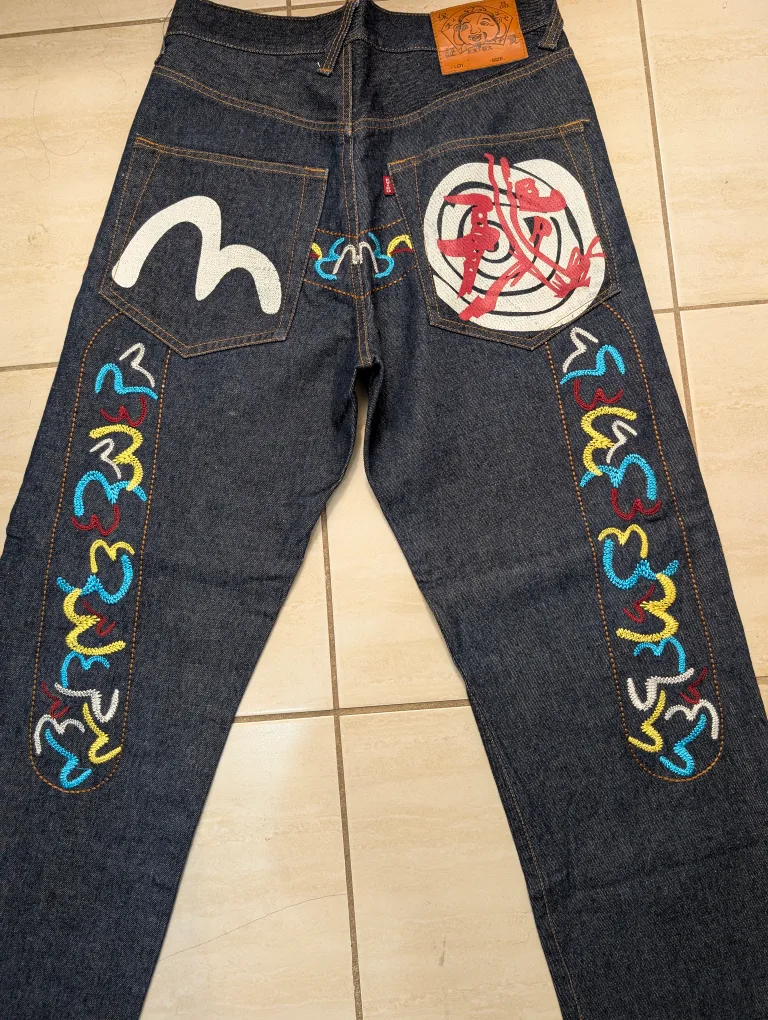 Evisu Jeans - Embroidery design + Iconic Seagull Logo image indicator(2)