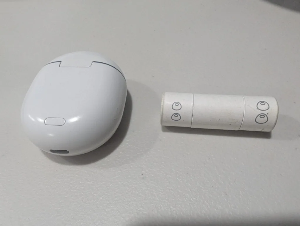 Google Pixel Buds Pro - White image indicator(5)