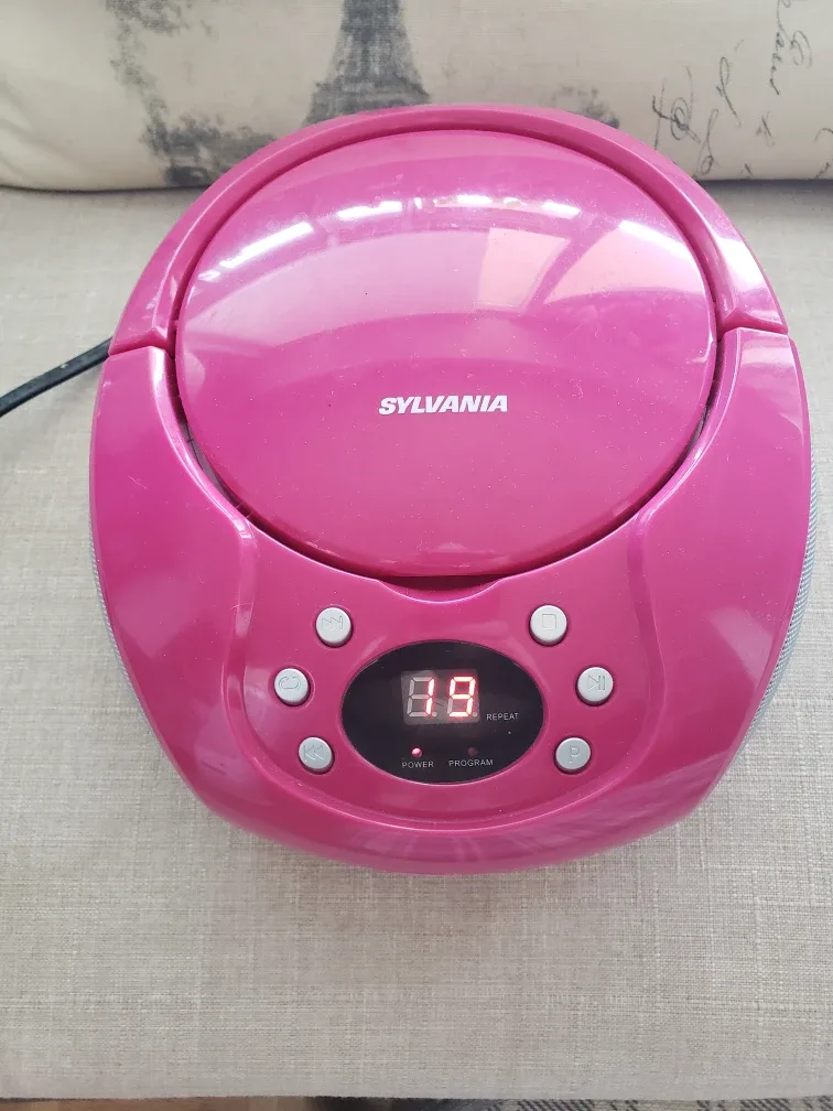 Sylvania Portable CD Player - AM- FM radio thumbnail