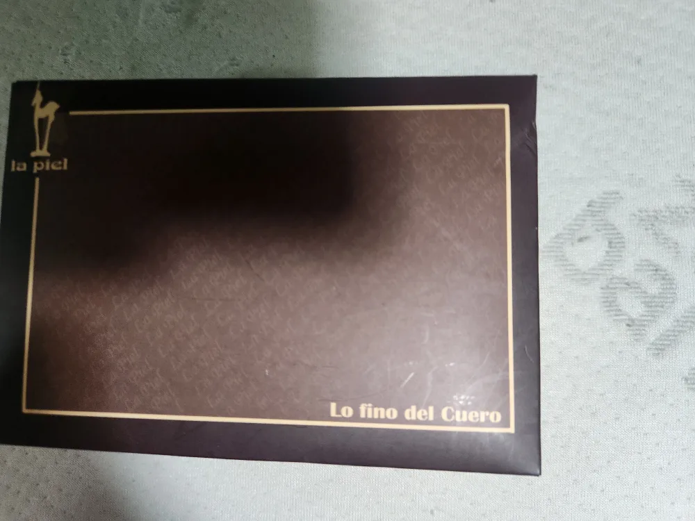 La Piel Leather Trifold Wallet with Box thumbnail