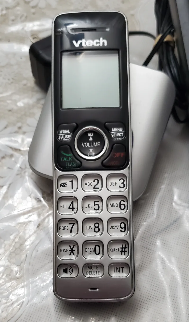 VTech Cordless Phone System with 2 Handsets image indicator(4)