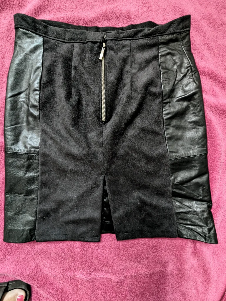 Black Natural Leather Skirt image indicator(6)