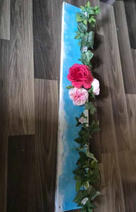 Handmade Floral Wall Decor thumbnail