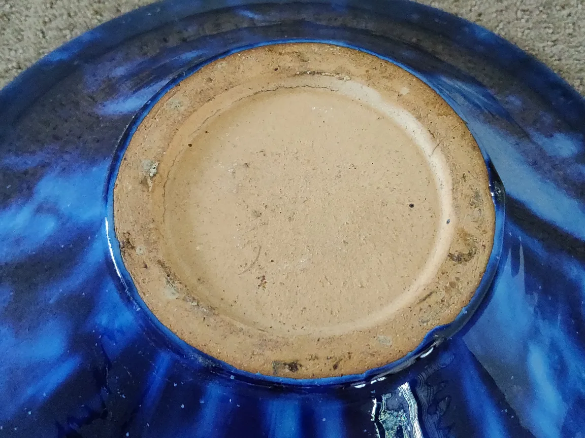 Large Decorative Glazed Pottery Fruit Bowl / Centerpiece Decor image indicator(8)