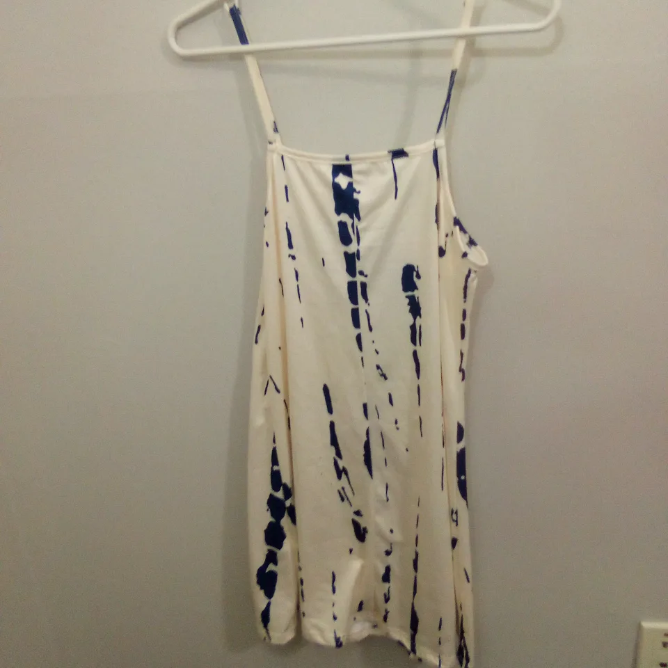 Tie-dye dress thumbnail