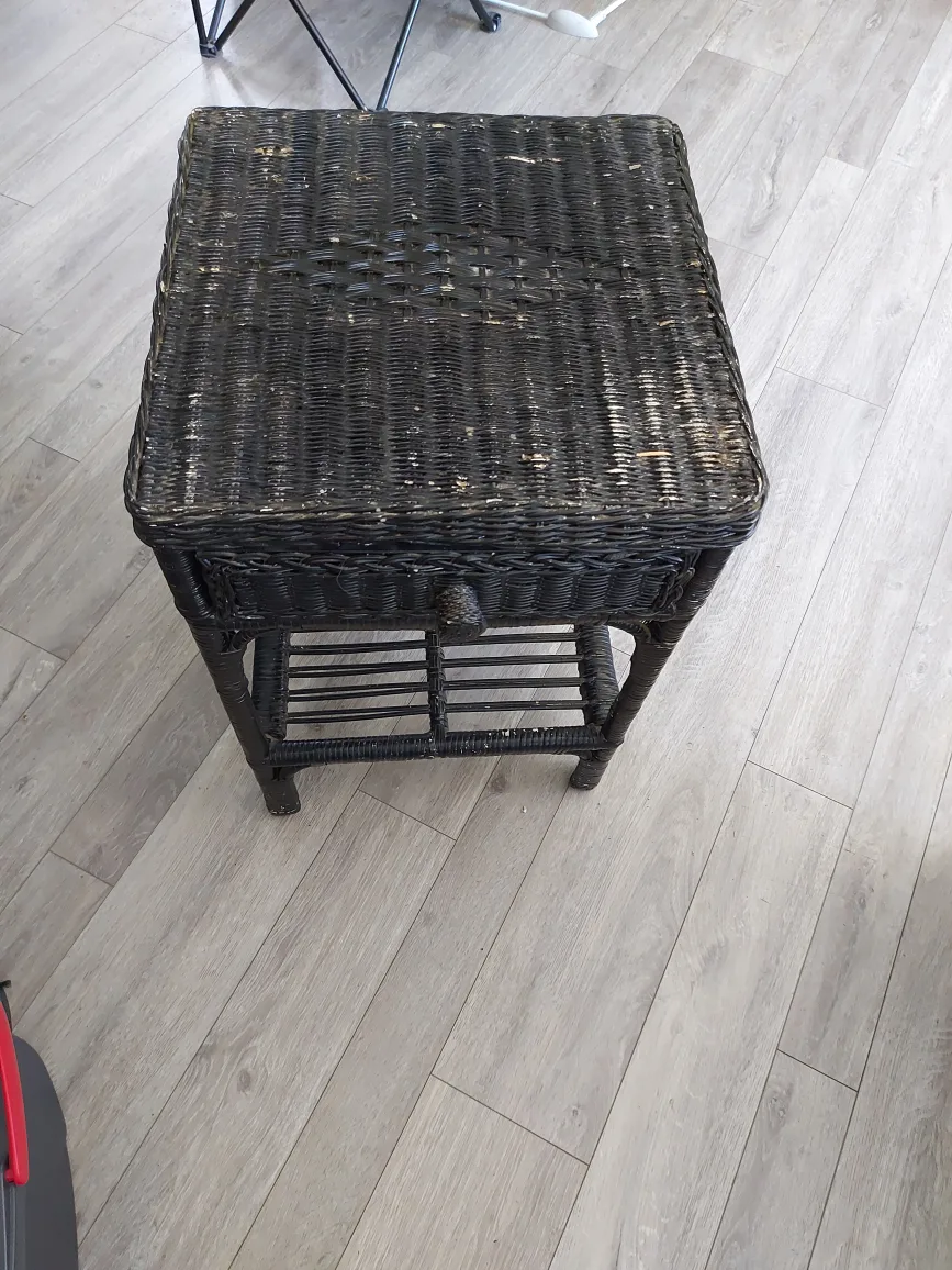 Wicker Side Table thumbnail