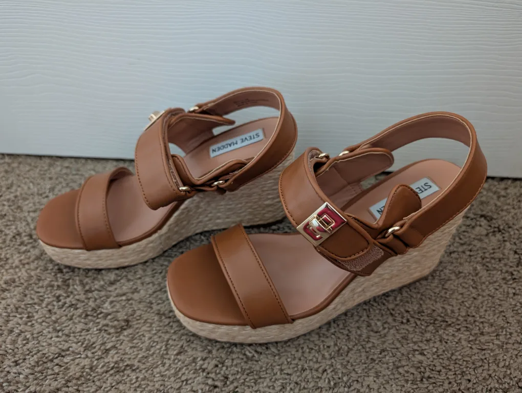 Steve Madden Ankle strap wedge sandal image indicator(2)