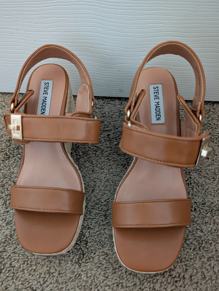 Steve Madden Ankle strap wedge sandal image indicator(4)