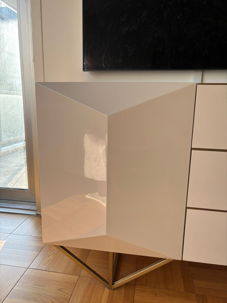 White & Gold Accent Cabinet/Credenza - photo 3