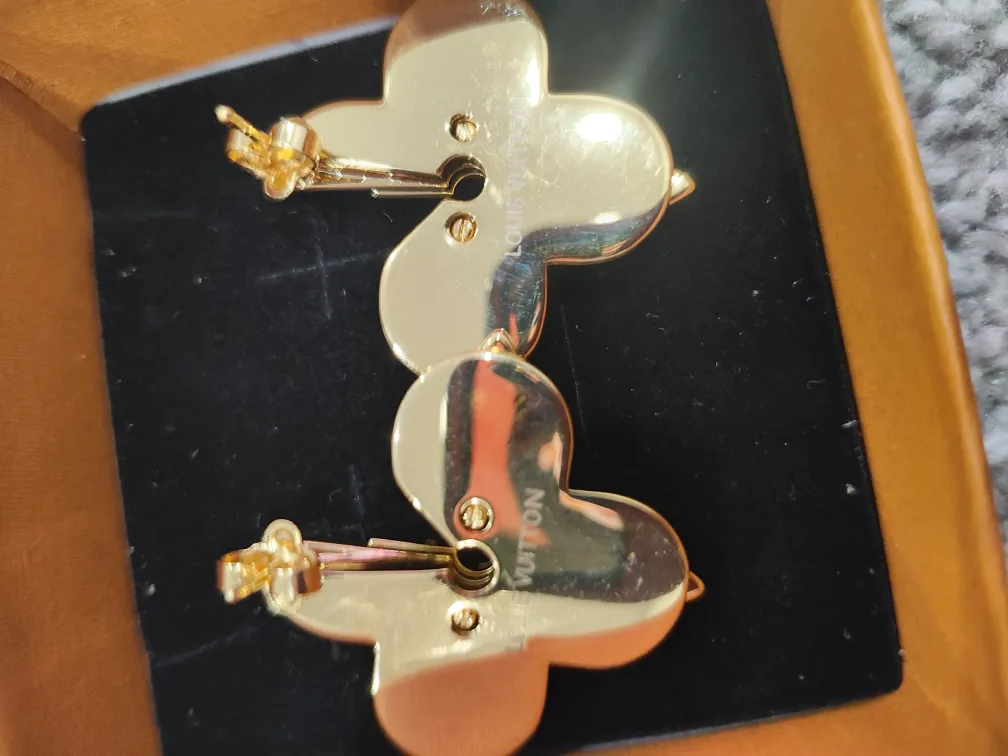 Louis Vuitton Earrings thumbnail