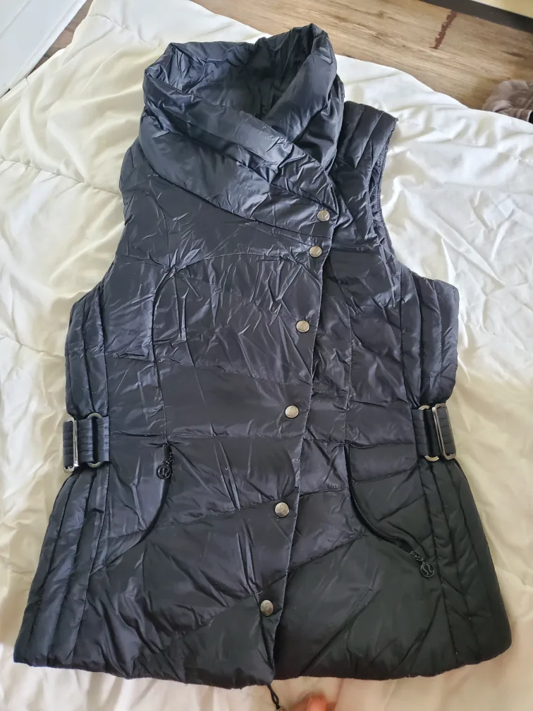 Lululemon Black Puffer Vest, Size 4 thumbnail