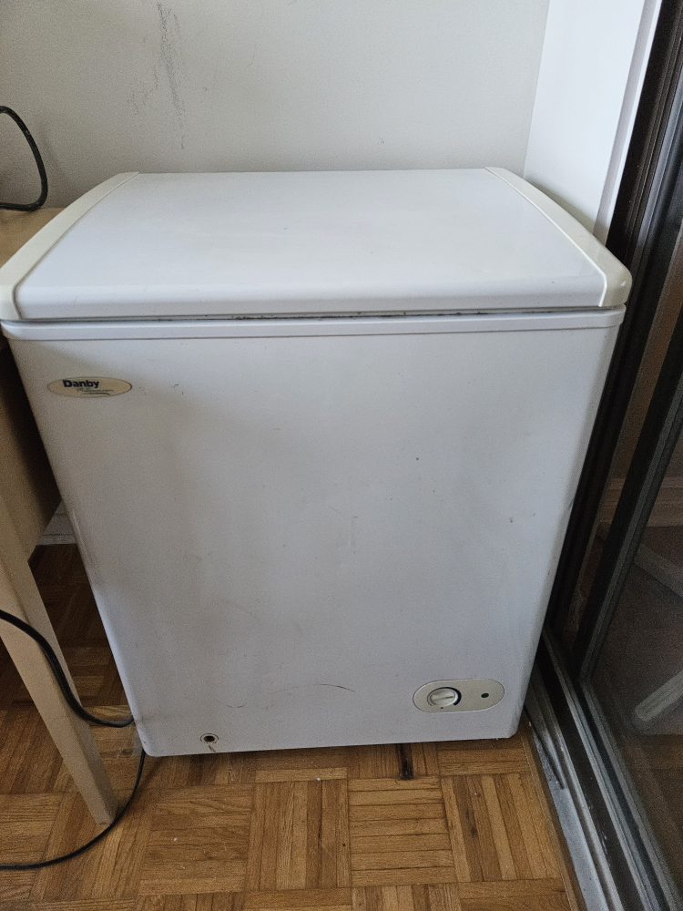 freezer chest