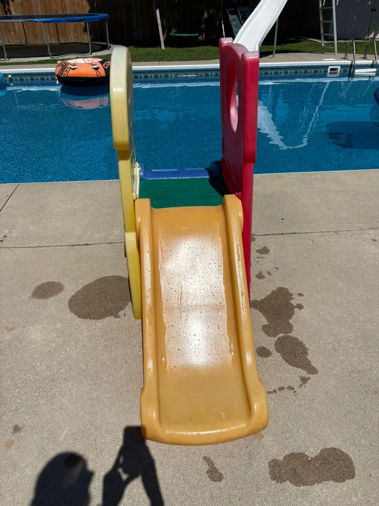 Kids' Slide and Basketball Hoop Playset thumbnail