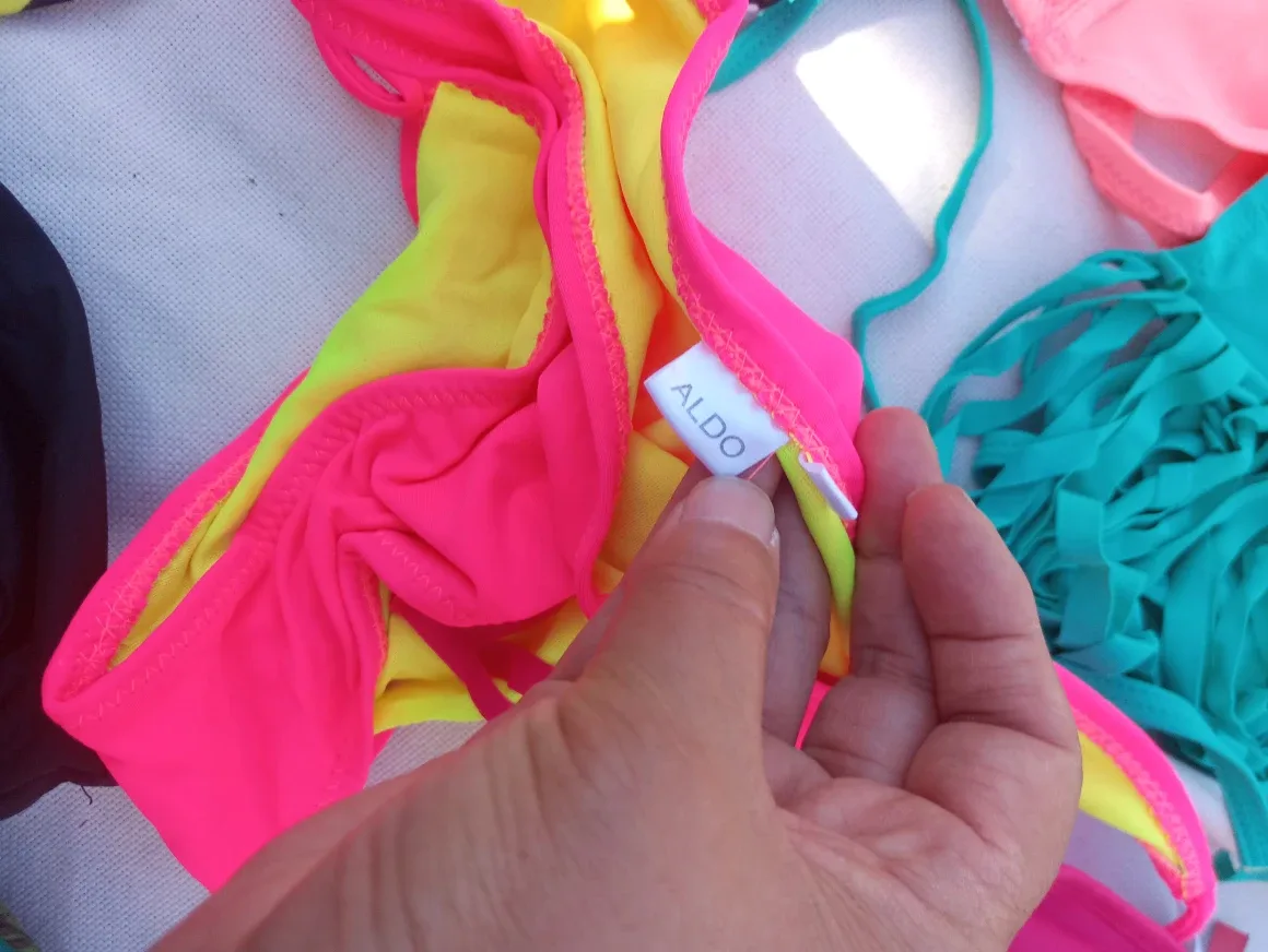 bikini different colours image indicator(2)