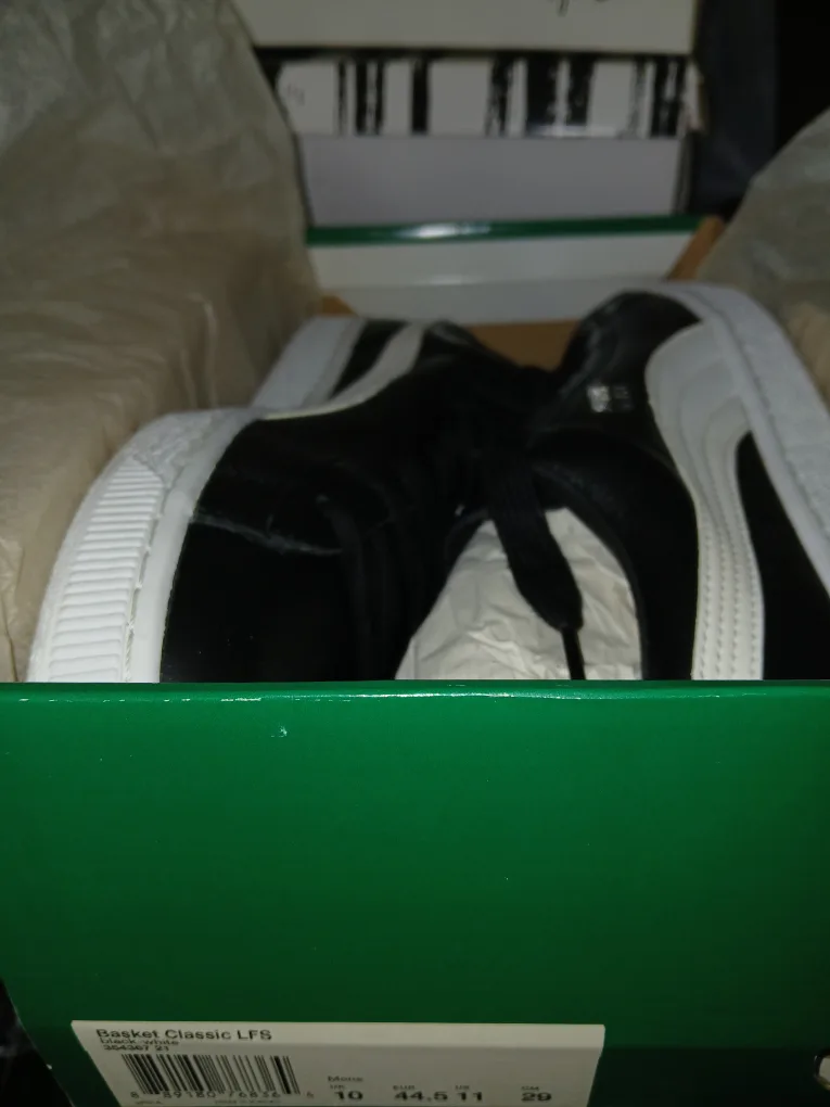 Puma sneakers Men's Size 10 or 11M, Price Firm image indicator(2)