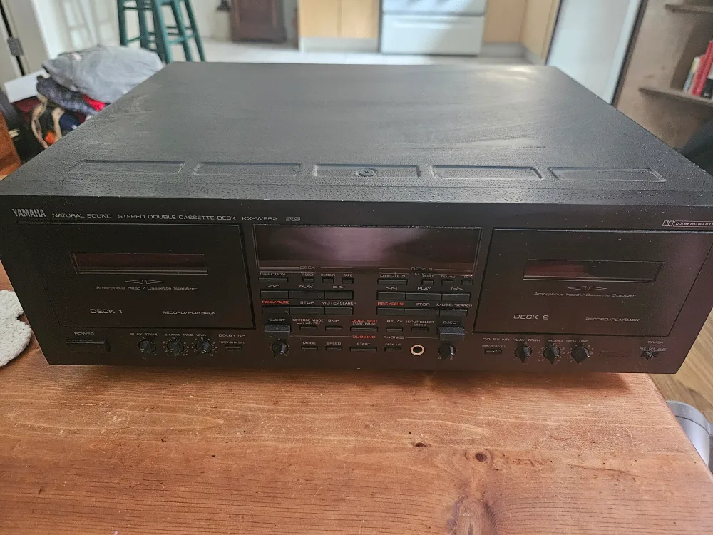 Yamaha KX-W952 Natural Sound Double Cassette Deck thumbnail