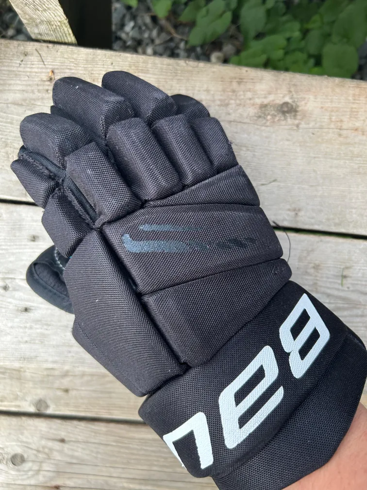 Bauer Hockey Gloves - Size 13" thumbnail