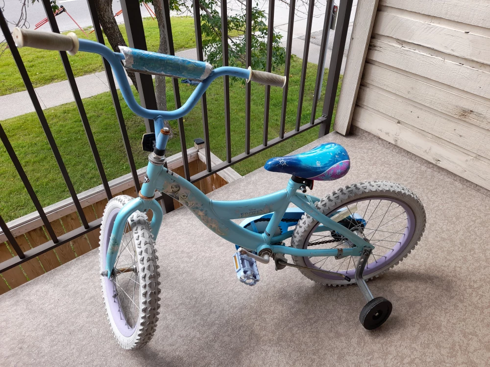 Disney Frozen Kids' Bike - Great Condition! - photo 2