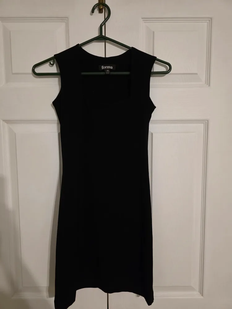 Cute "little black dress thumbnail