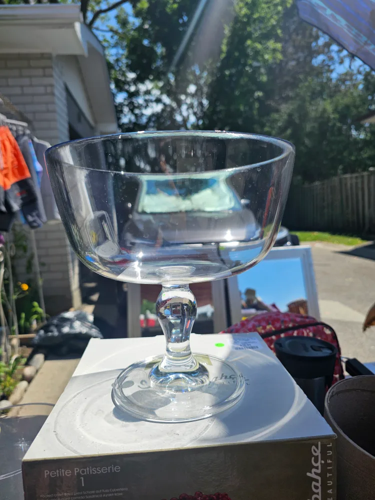 Petite Patisserie Footed Bowl image indicator(2)