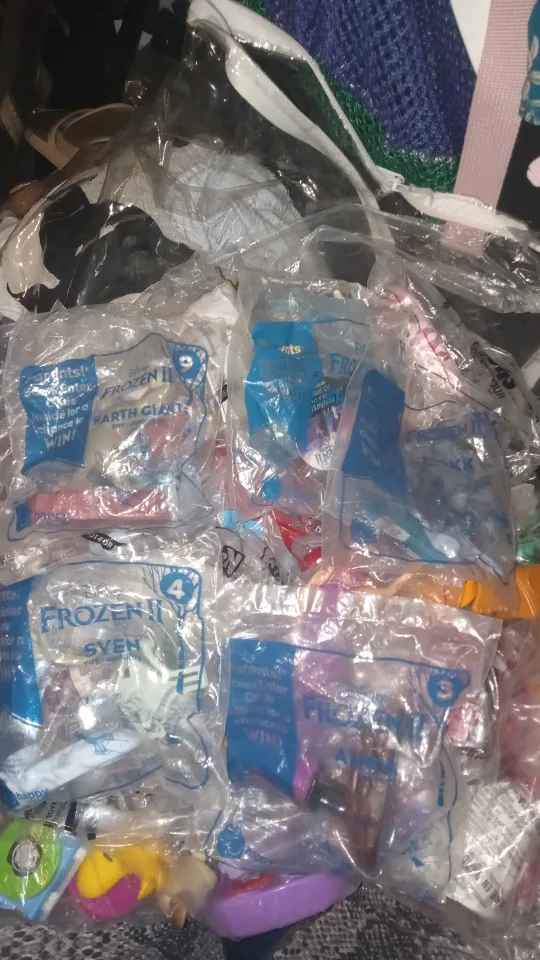 Frozen Toys thumbnail